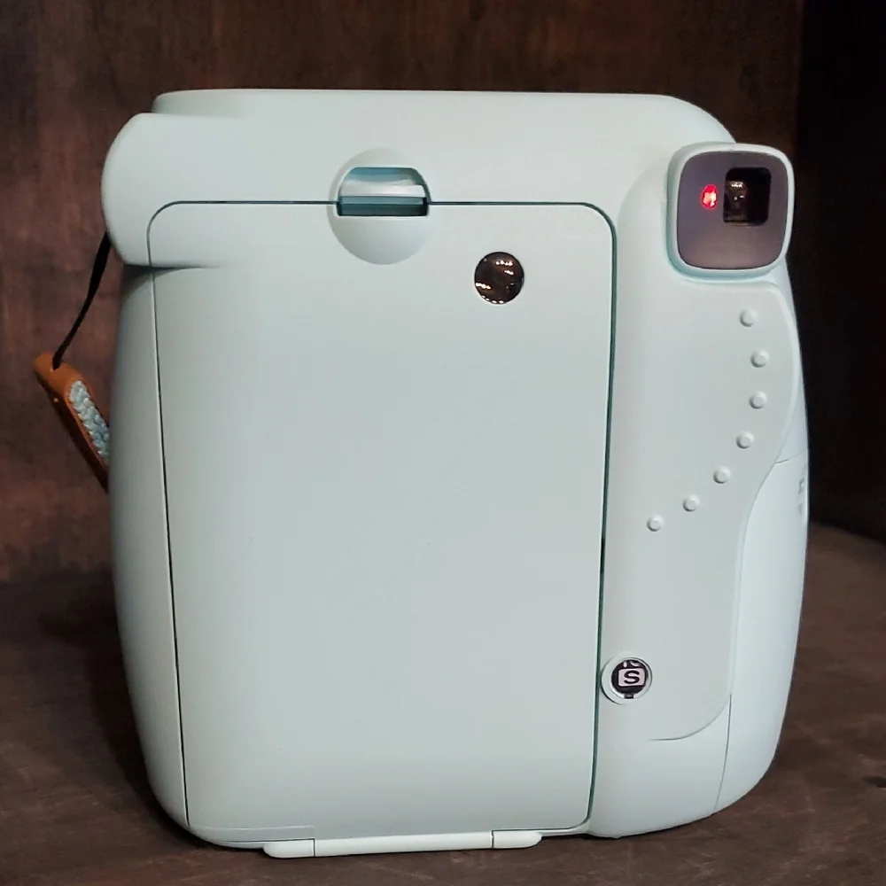 Instax Mini 9 Instant Camera - Mint Green